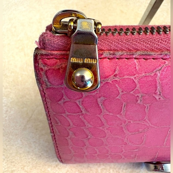 MIU MIU Pink Croc Embossed Leather Long Wallet, Authentic GUC - Picture 6 of 12